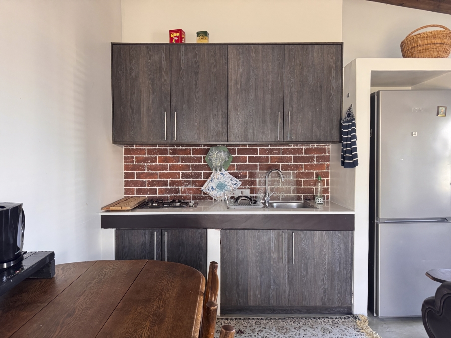 6 Bedroom Property for Sale in Sunset Estate Western Cape